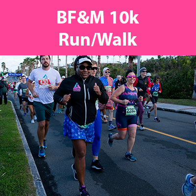 A group of runners at the start of the Bermuda 10k Run/Walk